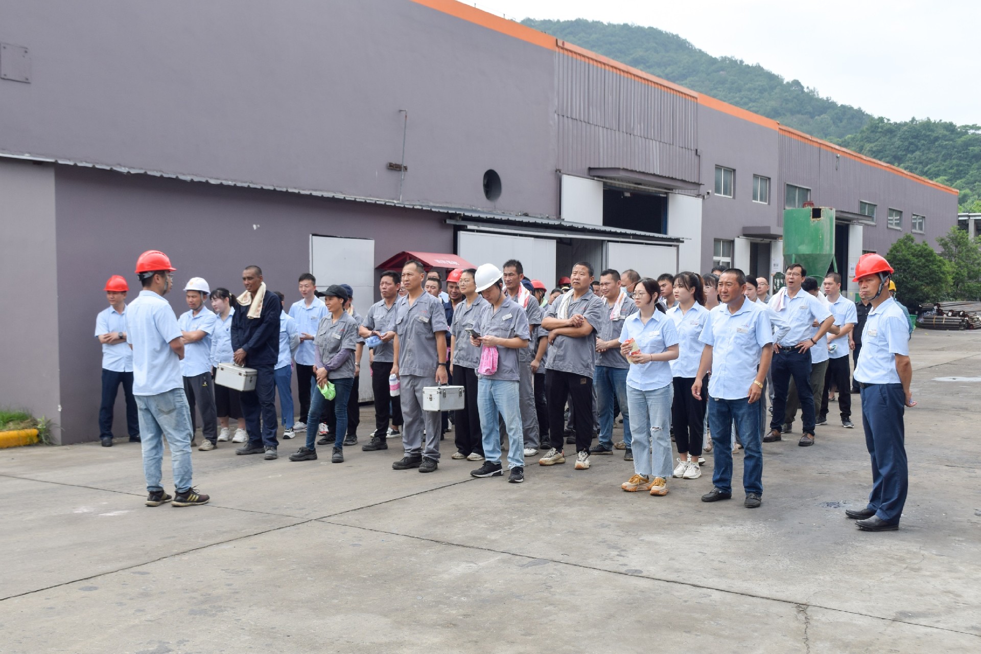 1688713784139128.jpg 1688713784139128.jpg