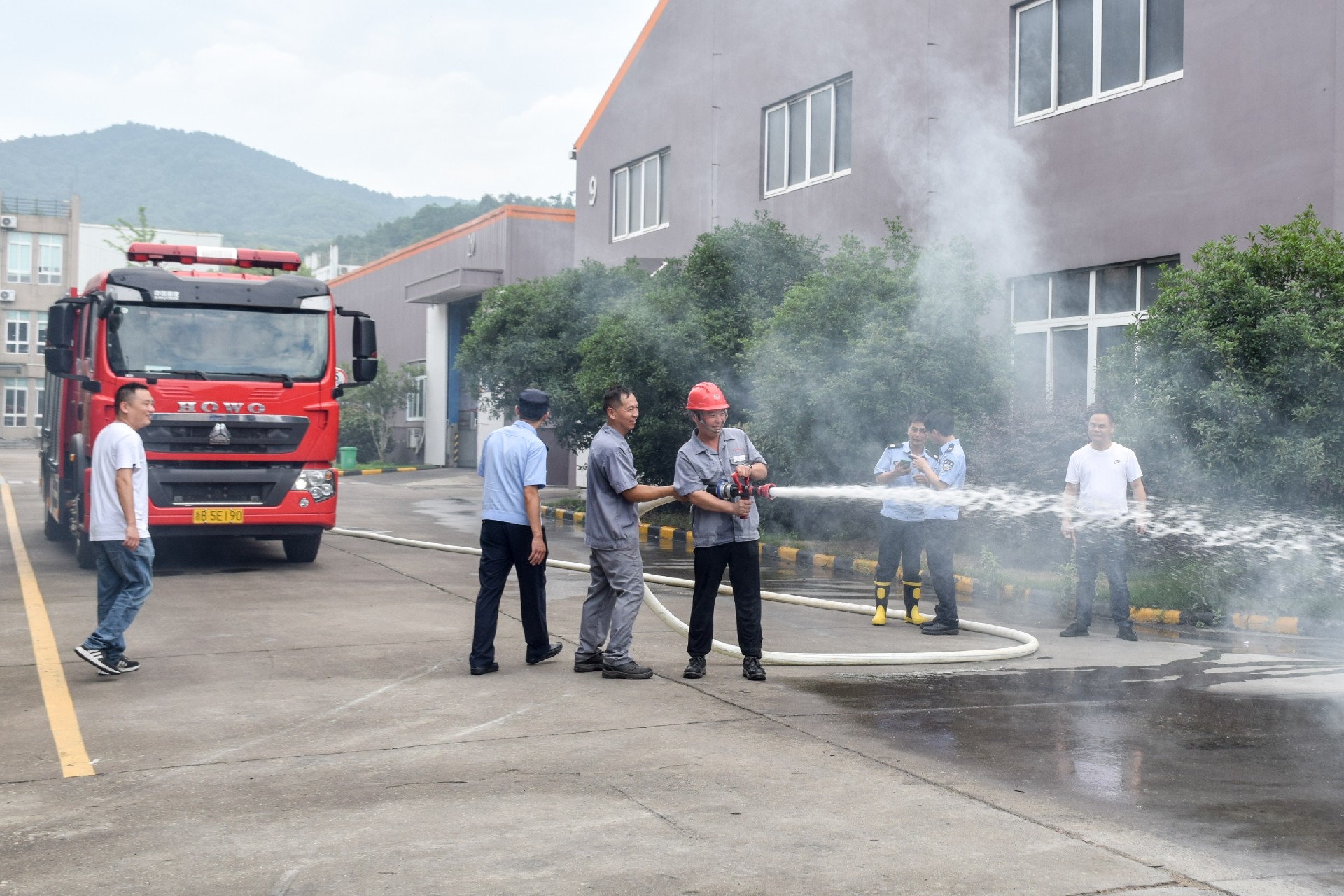 1688713975911341.jpg 1688713975911341.jpg