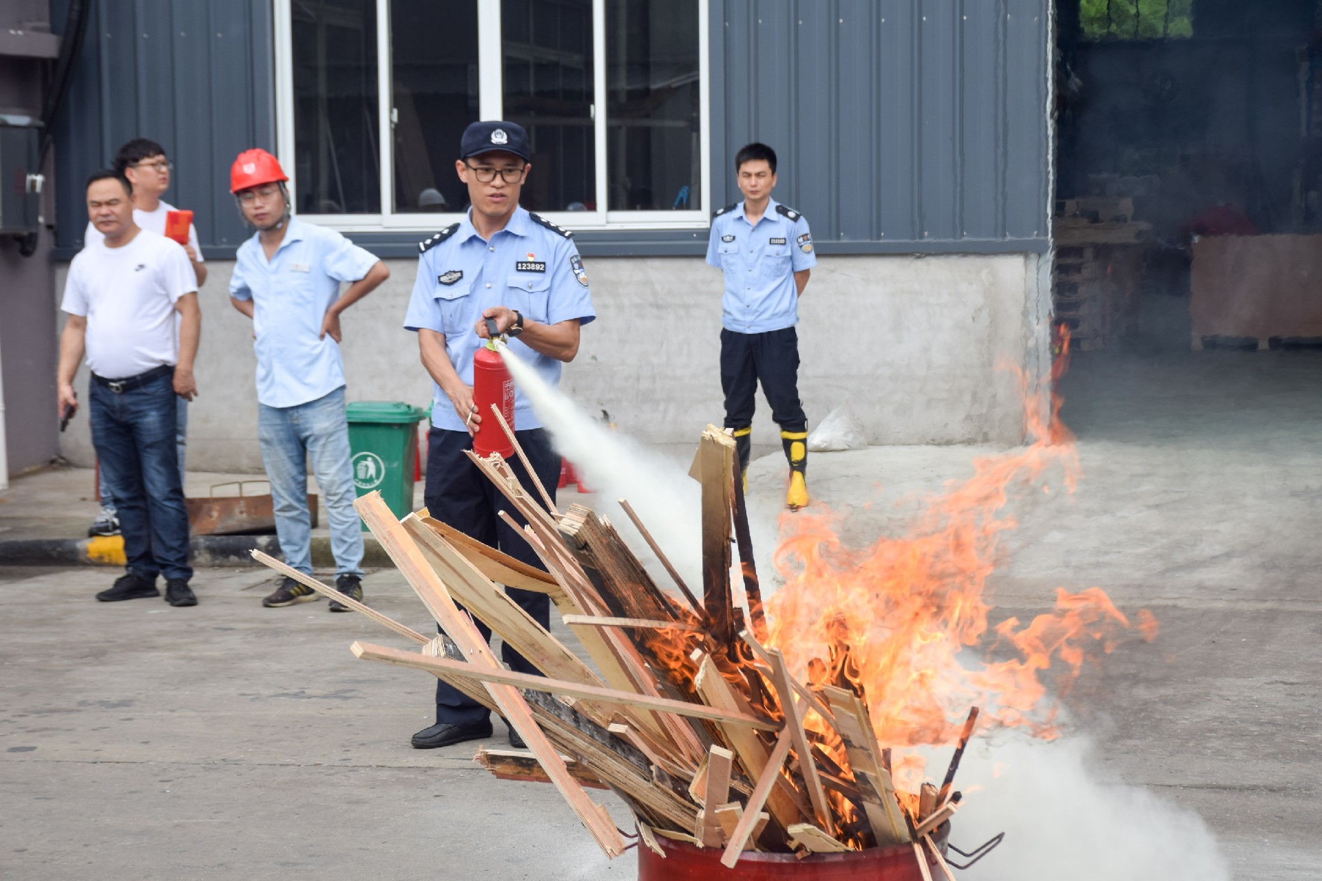 1688715206155907.jpg 1688715206155907.jpg