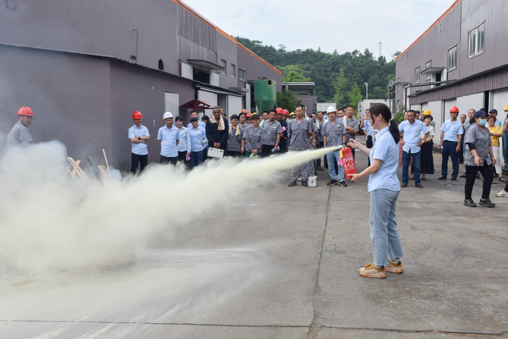 1688716418462573.jpg 1688716418462573.jpg