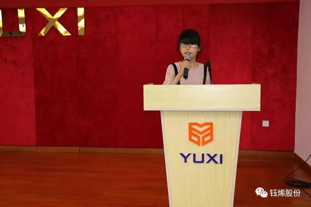 1697437762644966.jpg 640.jpg