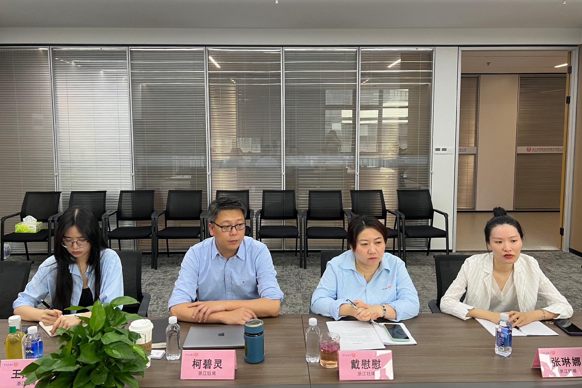 1718938639145328.jpg 1718938639145328.jpg