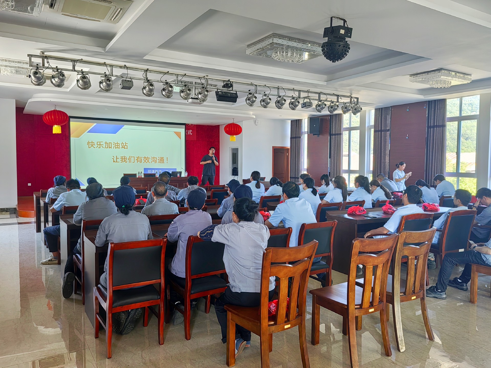 1722923469189185.jpg 1722923469189185.jpg