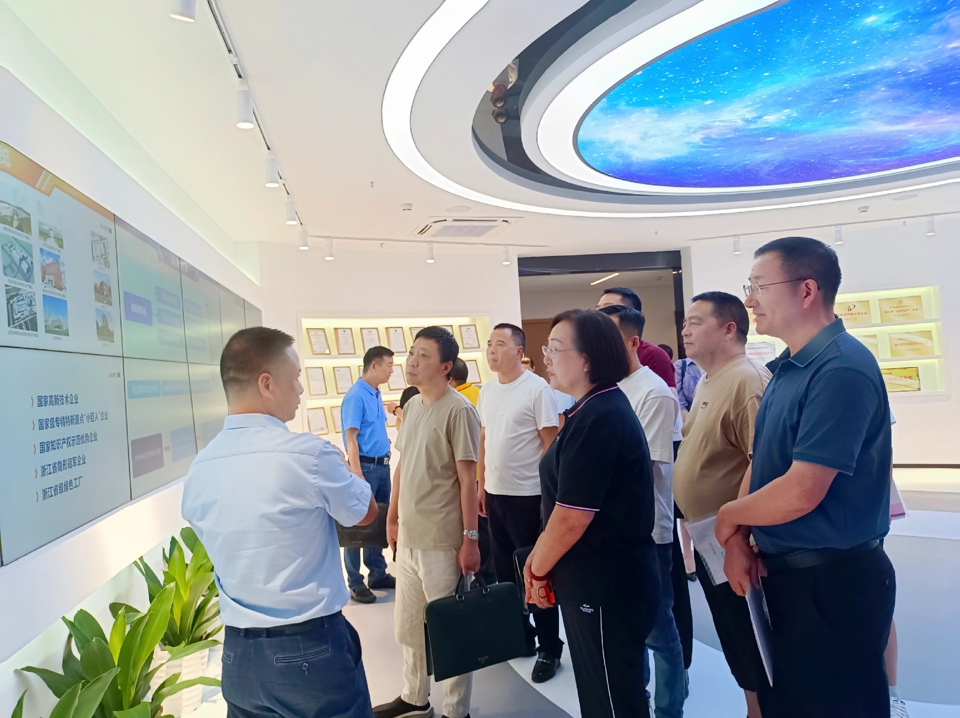 1724743790115281.jpg 1724743790115281.jpg