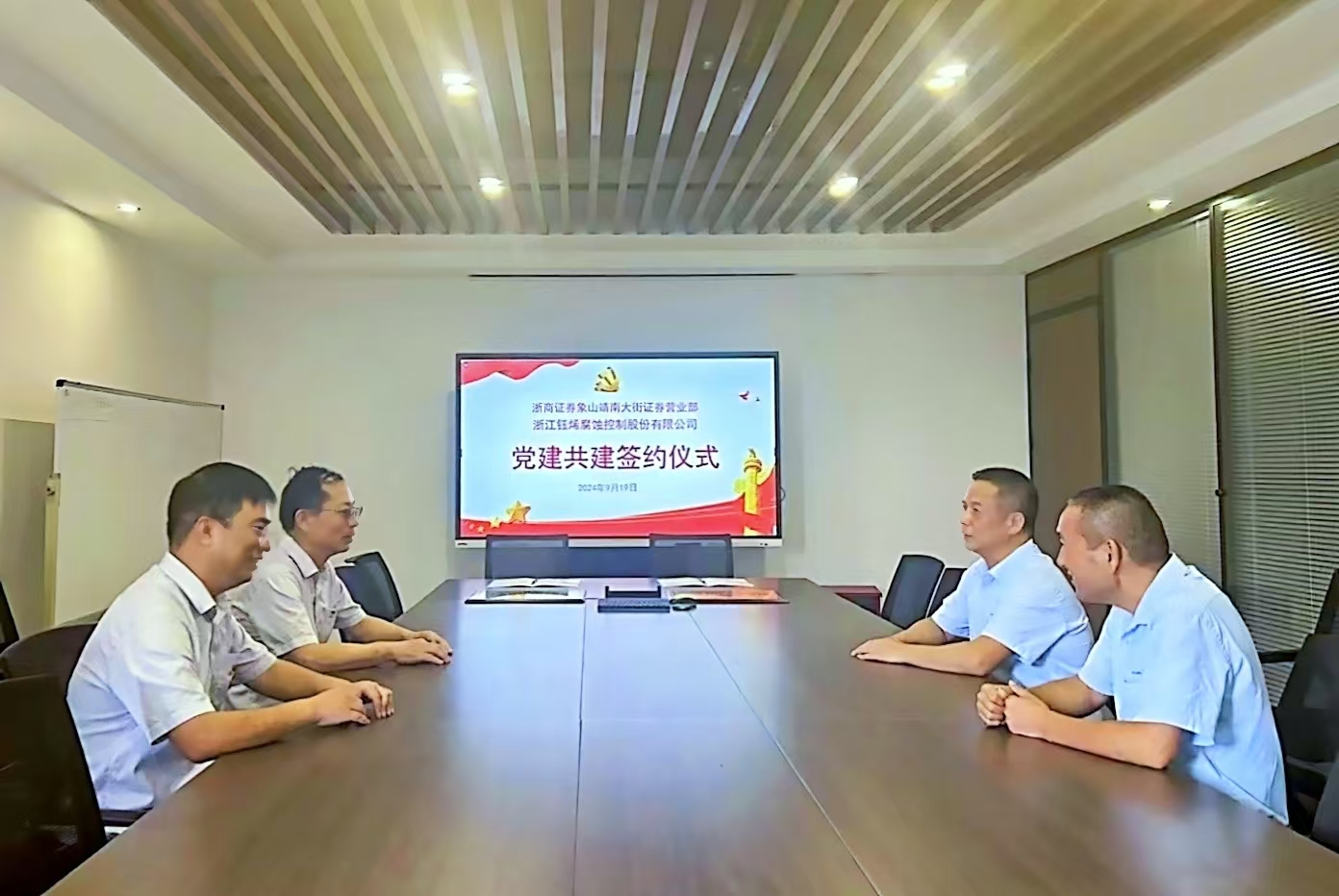 1728366986198658.jpg 1728366986198658.jpg