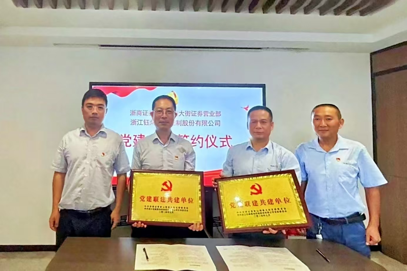 1728367221537440.jpg 1728367221537440.jpg