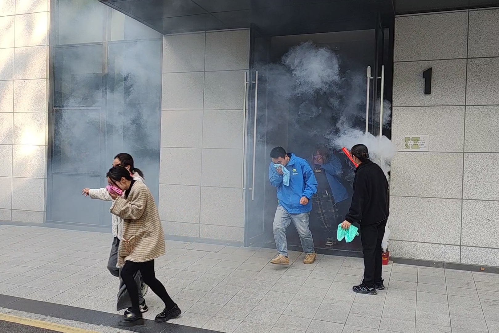 1733215414139302.jpg 1733215414139302.jpg